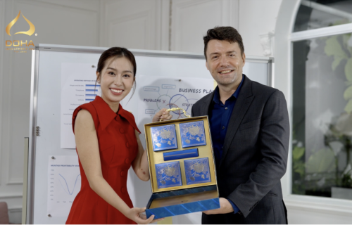 Quà Tặng Đối Tác Đẳng Cấp - Giao Thoa Văn Hóa Truyền Thống & Hiện Đại