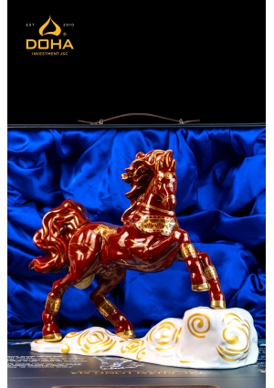 Ngựa sứ đỏ doc-7